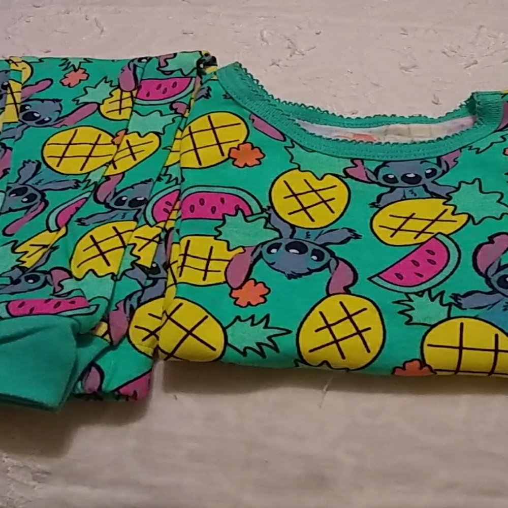 SOLD DIsney PJ's SOLD 💐 - Picture 2 of 8